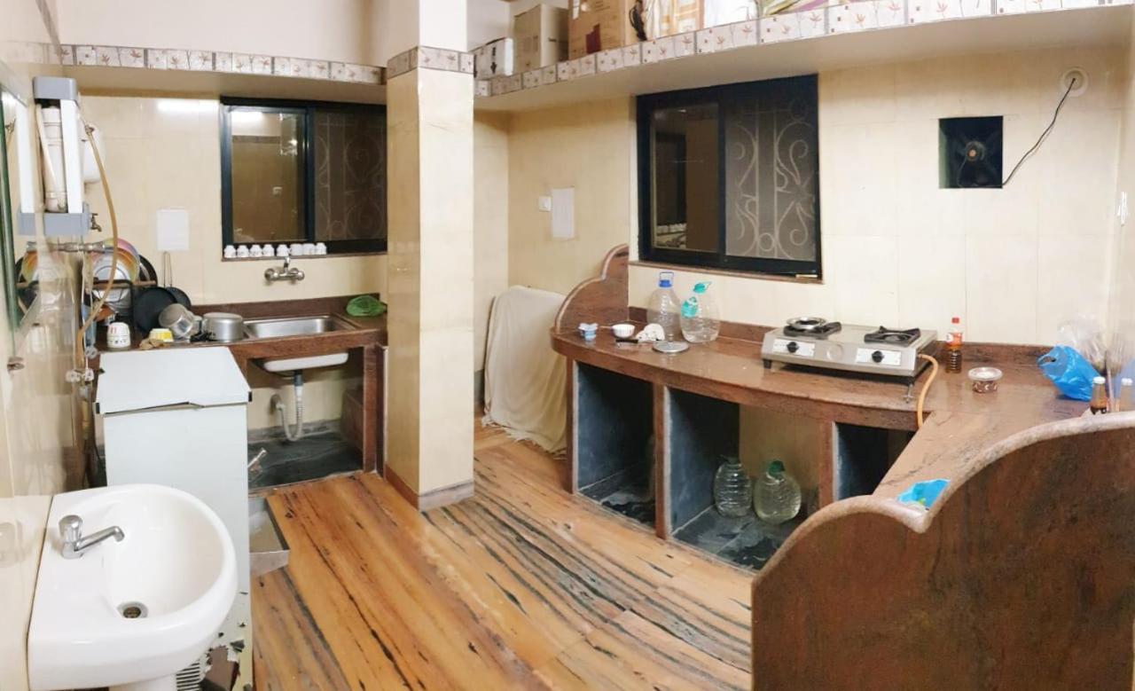 Mama Mids Home Morjim Exterior foto