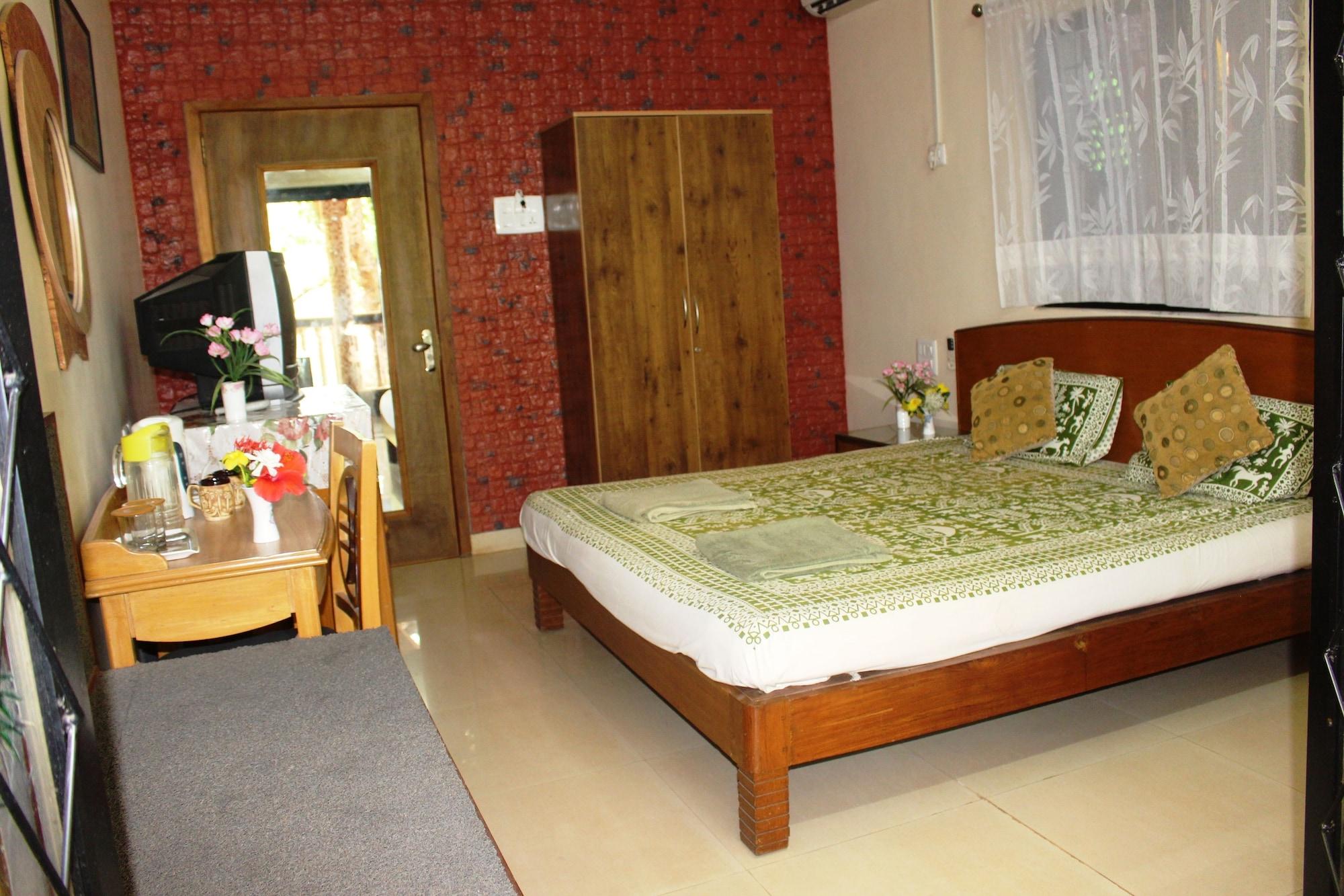Mama Mids Home Morjim Exterior foto